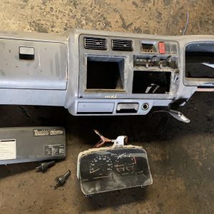 Toyota Dyna LY100 Dashboard