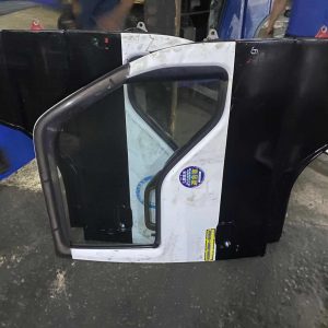 Isuzu Hicom NPR66 Door