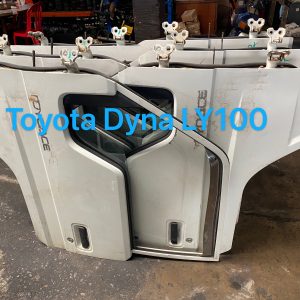 Toyota Dyna LY100 Door