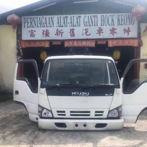 Isuzu N Series NPR81 3 Ton Cabin
