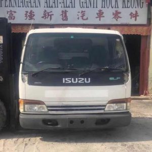 Isuzu NPR72 3 Ton Cabin