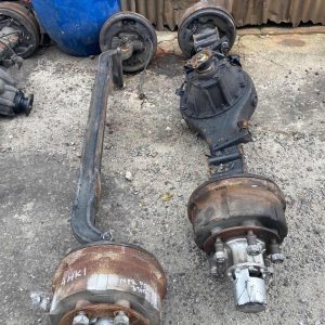 Isuzu Pro NPR75 3 Ton Axle 6 Hole