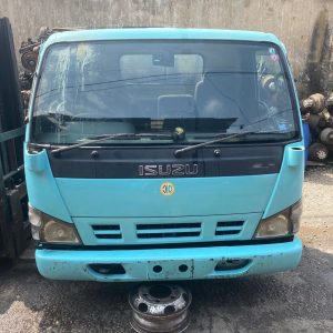 Isuzu N Series NPR81 3 Ton 4HL1 Turbo Cabin Half Cut
