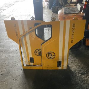 Mitsubishi Canter Cuts FB300 FE434 Door