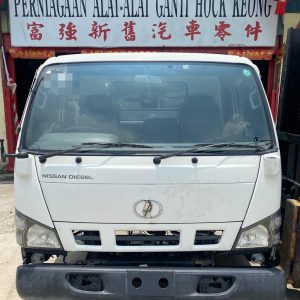 Isuzu N Series NPR81 3 Ton Cabin