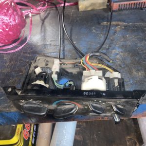 Mitsubishi Canter FB500 Air Cond Switch