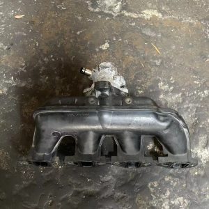 Isuzu NHR 4JG2 Intake Minifold