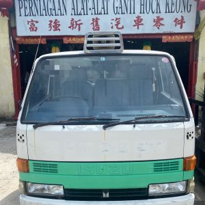Isuzu NHR 4JG2 Cabin Half Cut