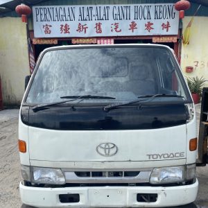 Toyota Dyna LY100 1 Ton Cabin 12V