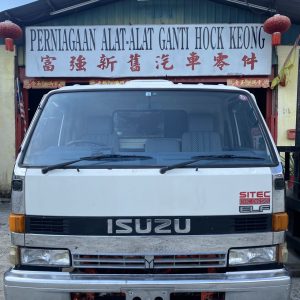 Isuzu NPR59 3 Ton Cabin