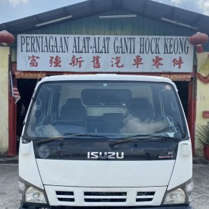 Isuzu N Series 3 Ton Cabin