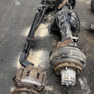 Nissan YU41 3 Ton Front Rear Axle 5 Hole