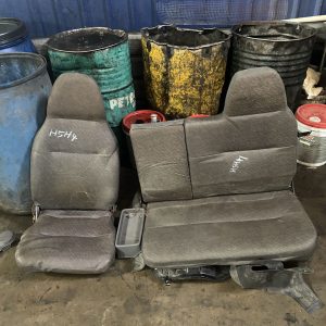 Nissan YU41 3 Ton Seat Set