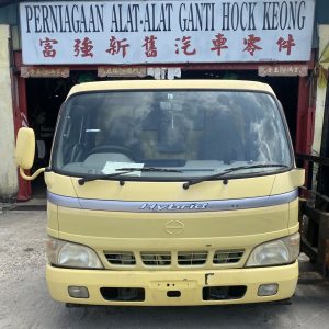 Hino 300 WU410 3 Ton Cabin