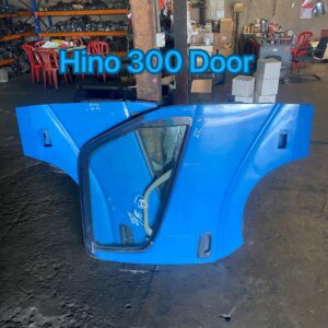 Hino 300 WU410 Door