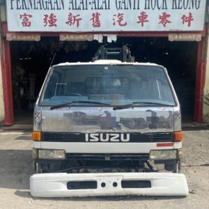 Isuzu NPR59 3 Ton Cabin