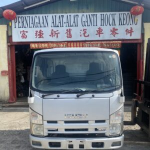 Isuzu NLR Pro 1 Ton Cabin Half Cut