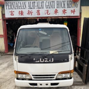 Isuzu Hicom NKR66 1 Ton 4HF1 Cabin Half Cut