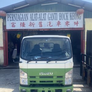 Isuzu NLR Pro 1 Ton Cabin Half Cut