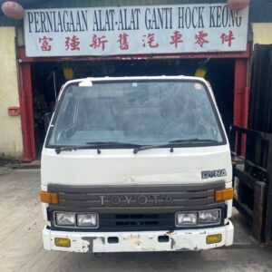 Toyota Dyna LY61 1 Ton 2L Cabin Half Cut