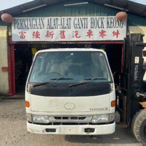 Toyota Dyna LY132 1 Ton 3L Half Cut Cabin