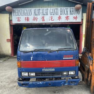 Mazda Titan T4000 1 Ton Cabin