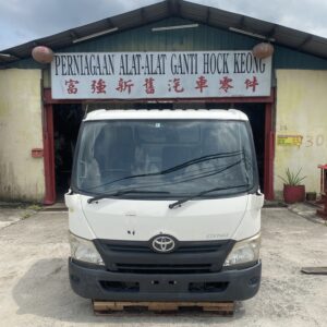 Hino 720 Dutro 3 Ton Cabin Half Cut