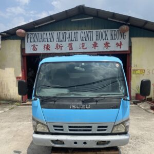 Isuzu N Series NPR81 3 Ton Cabin Half Cut