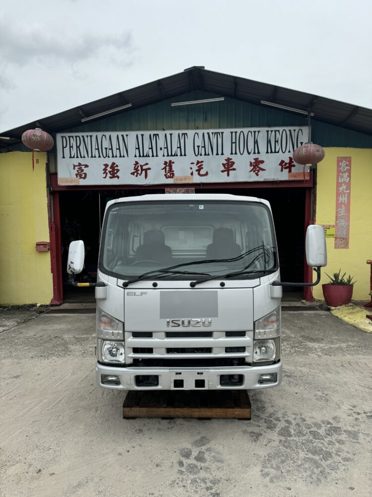 Isuzu NLR55 Pro 1 Ton Cabin Half Cut