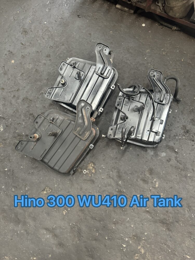 Hino 300 Dutro WU410 Air Tank
