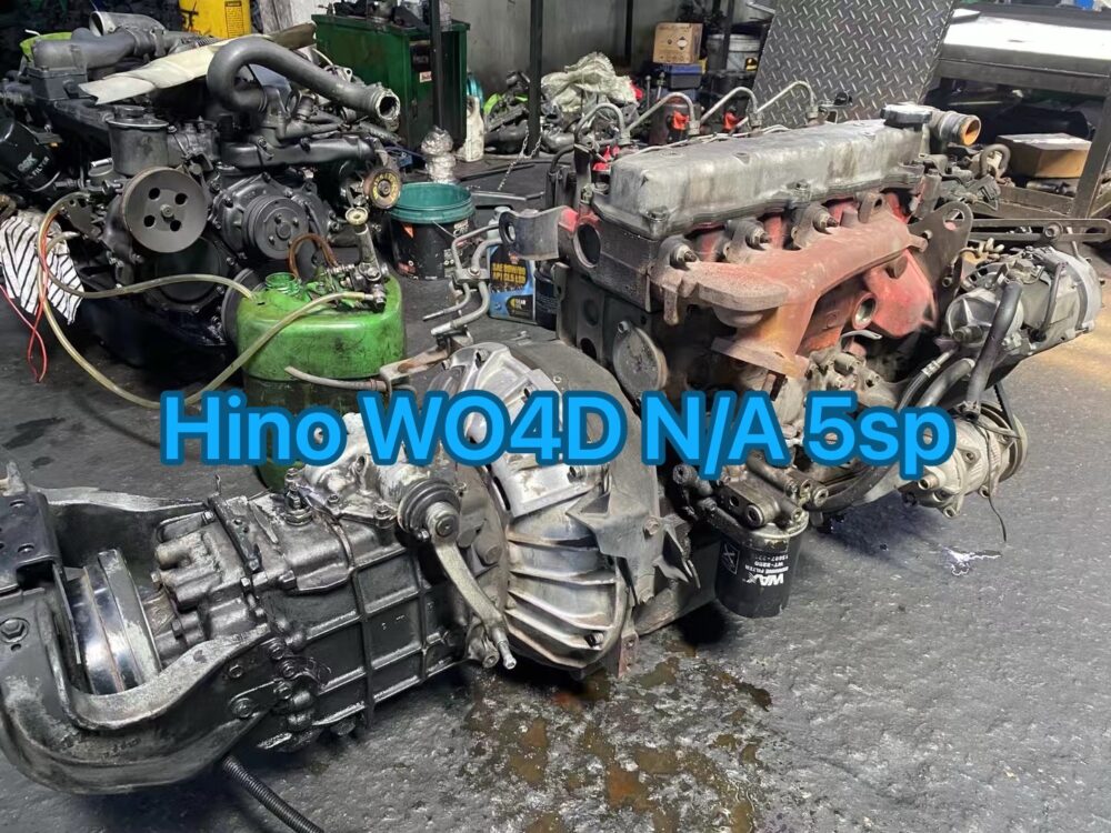 Hino WO4D Engine Gear Box