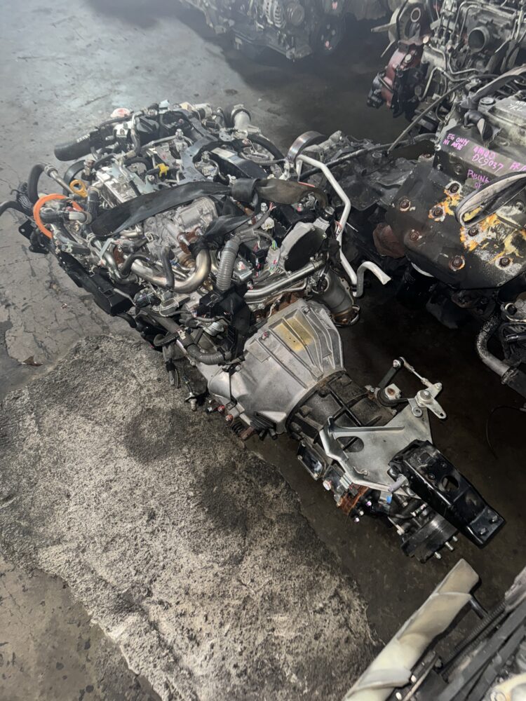 Hino 200 1GD Turbo Engine Gear Box