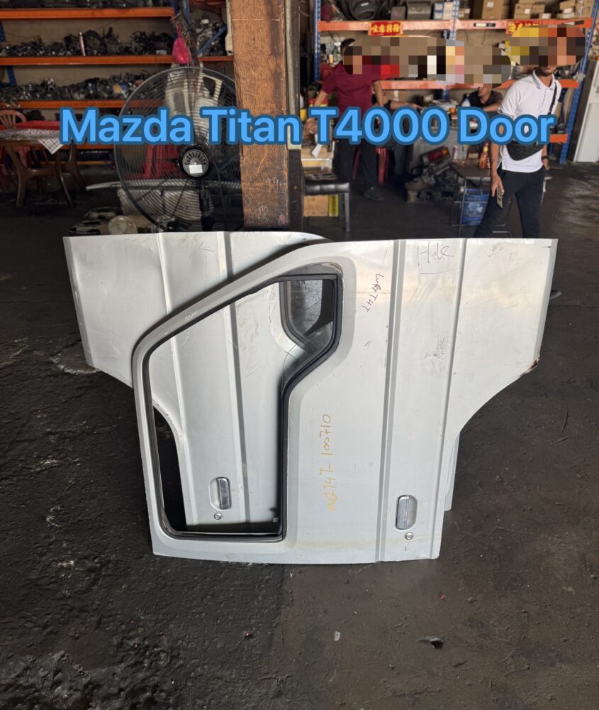 Mazda Titan T4000 Door