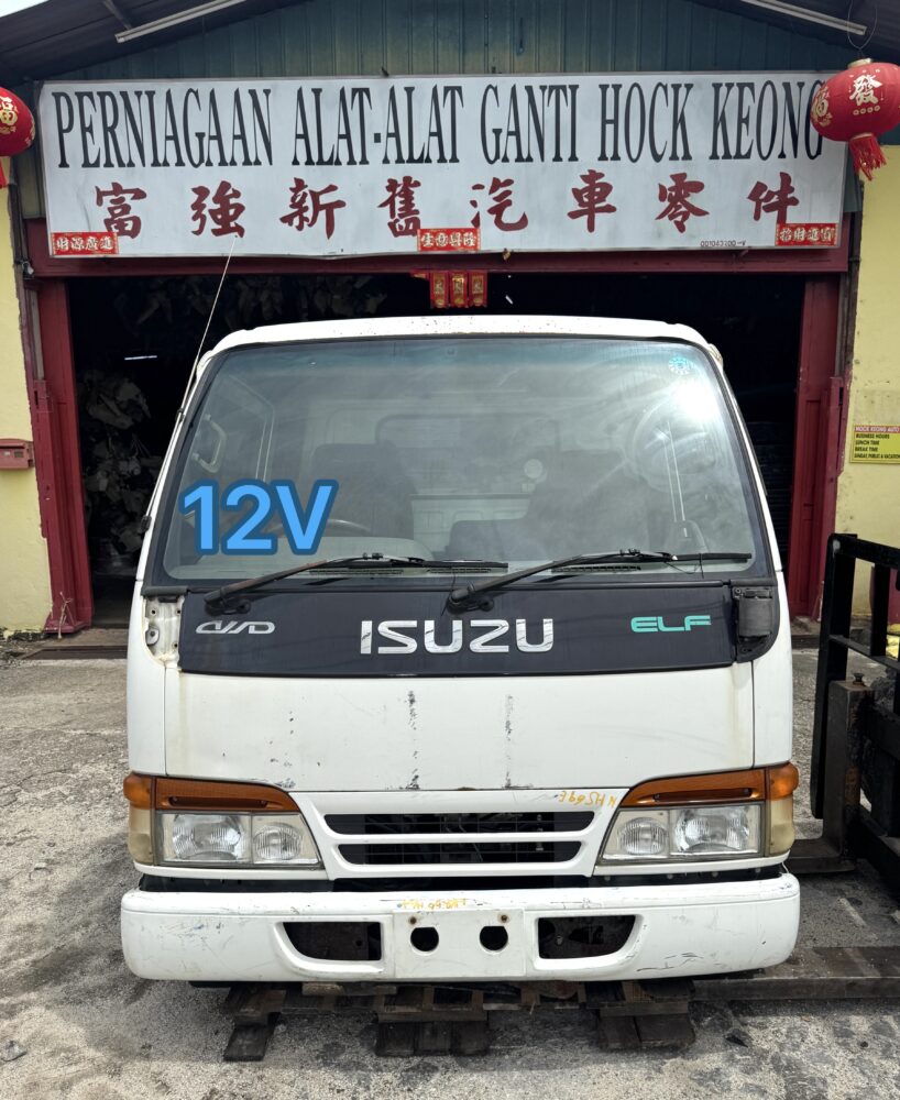 Isuzu Hicom NHR69 1 Ton Cabin Half Cut 12V
