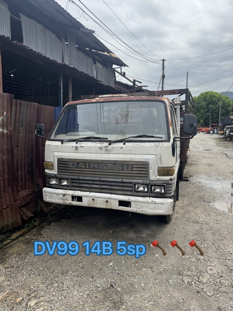 Daihatsu Delta DV99 14B Half Cut Cabin