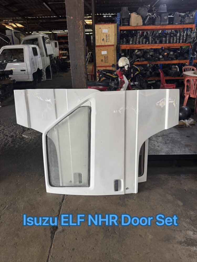 Isuzu ELF NHR Door Set