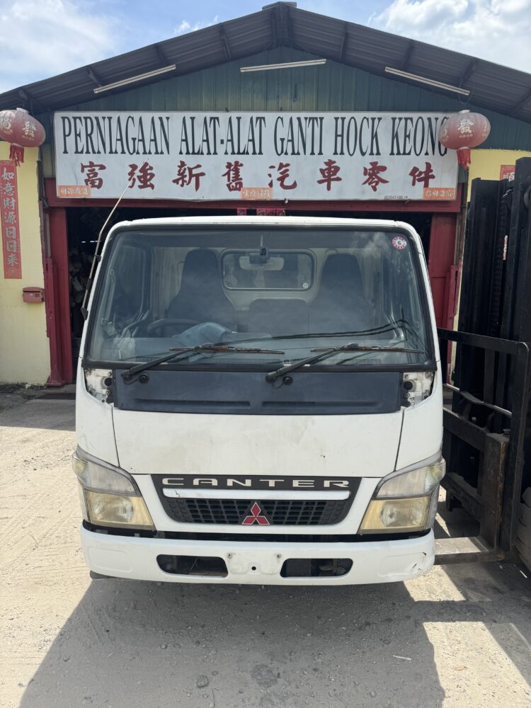Mitsubishi Canter FE70 4M50 Turbo Half Cut Cabin
