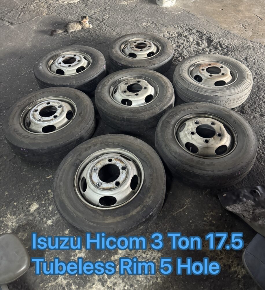 Isuzu Hicom 3 Ton 17.5 Tubeless Rim 5 Hole