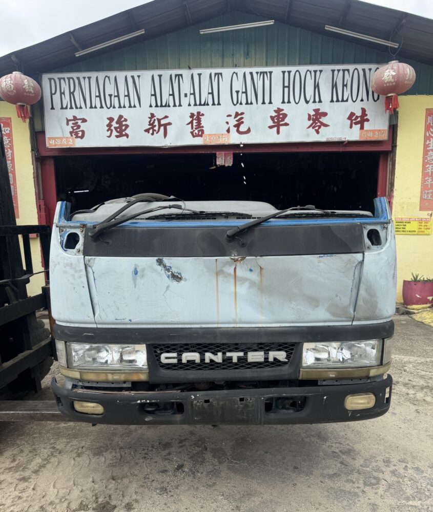 Mitsubishi Canter FB500 Nose Cut Panel