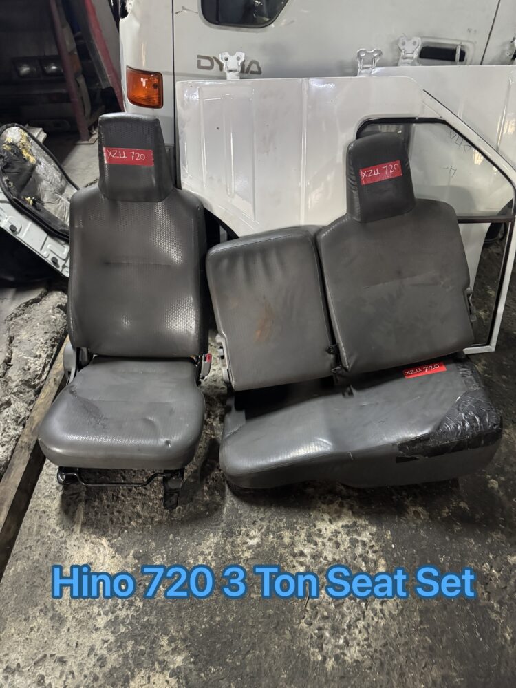 Hino WU720 Dutro 3 Ton Cushion Set