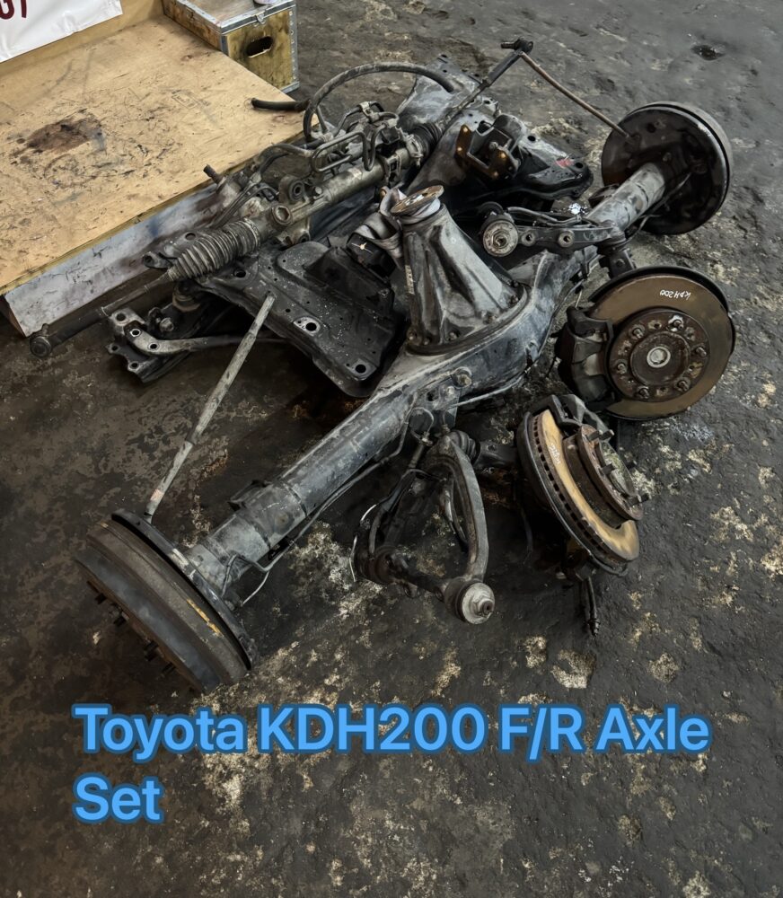 Toyota Hiace KDH200 Front Rear Axle Set
