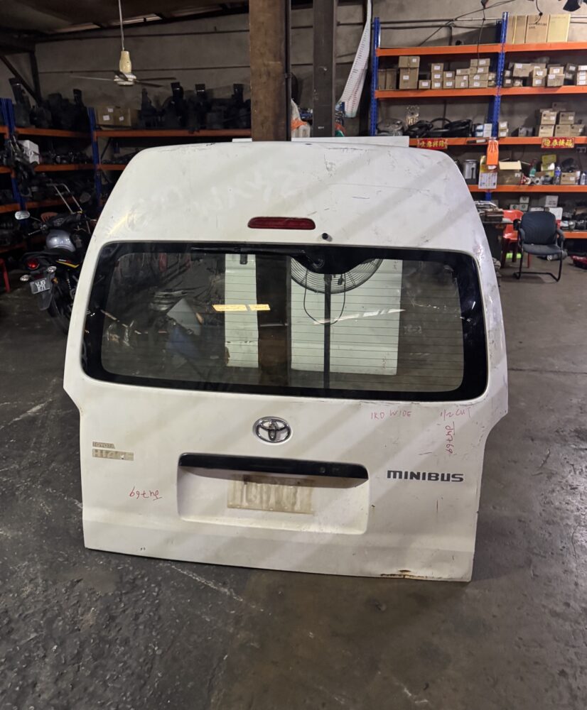 Toyota Hiace KDH233 Rear Bonnet