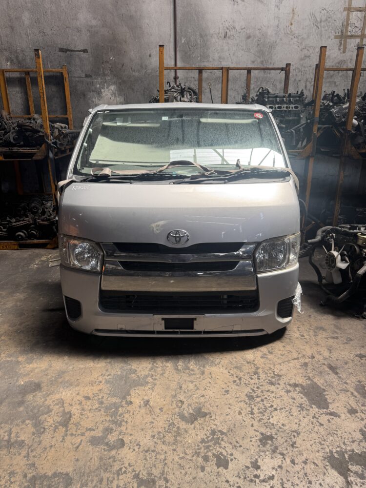 Toyota Hiace KDH200 Front Cut Panel
