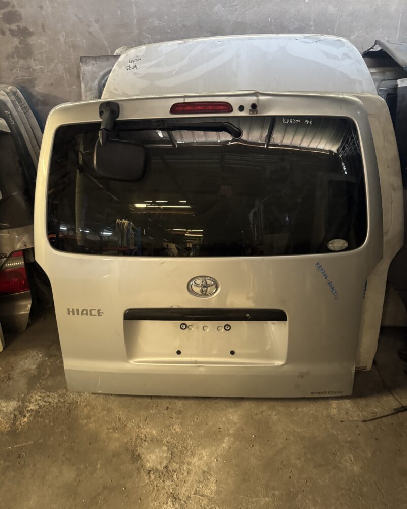 Toyota Hiace KDH200 Rear Gate