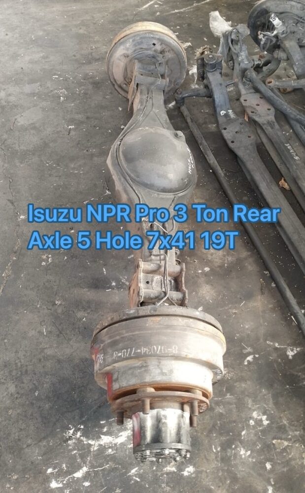 Isuzu NPR75 Pro 3 Ton Rear Axle 5 Hole 7.41 19T
