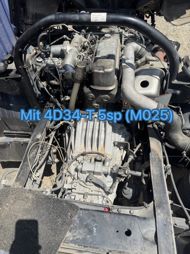 Mitsubishi Canter FE73 4D34-T Engine Gear Box