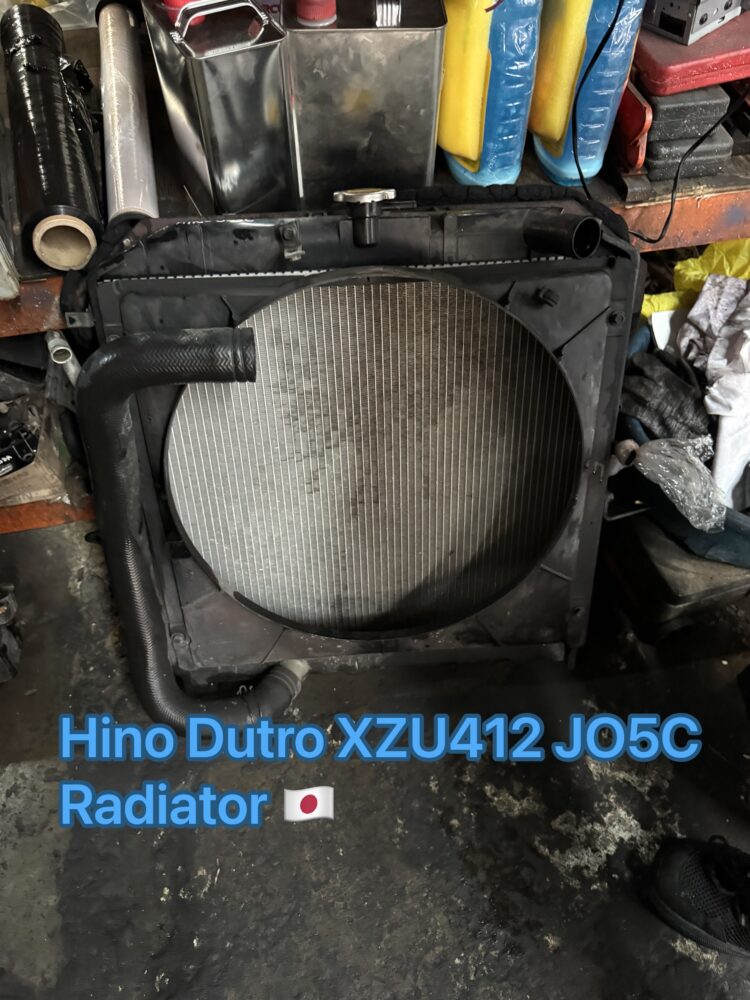 Hino Dutro XZU412 JO5C Radiator