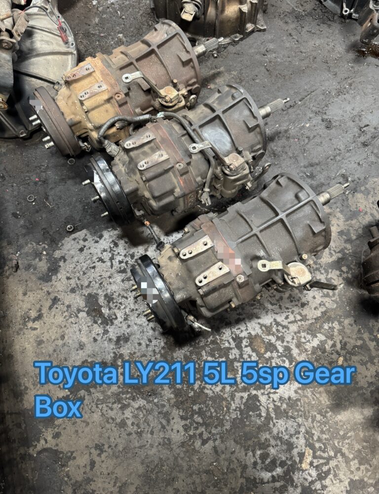 Toyota Dyna LY211 3L 5L Gear Box